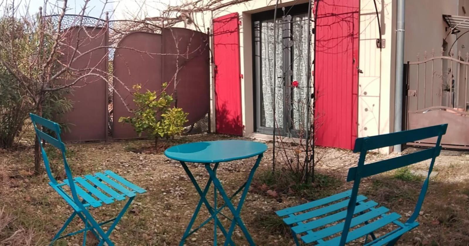 Dunloe Chambre & Terrasse Chez L'Habitant Avec Borne Recharge Electrique Chantemerle-les-Grignan Exterior photo